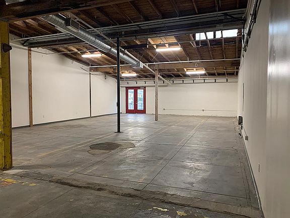 3rd image of 560 E Commercial St Suite 11