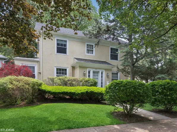 822 Clinton Pl, Evanston, IL 60201