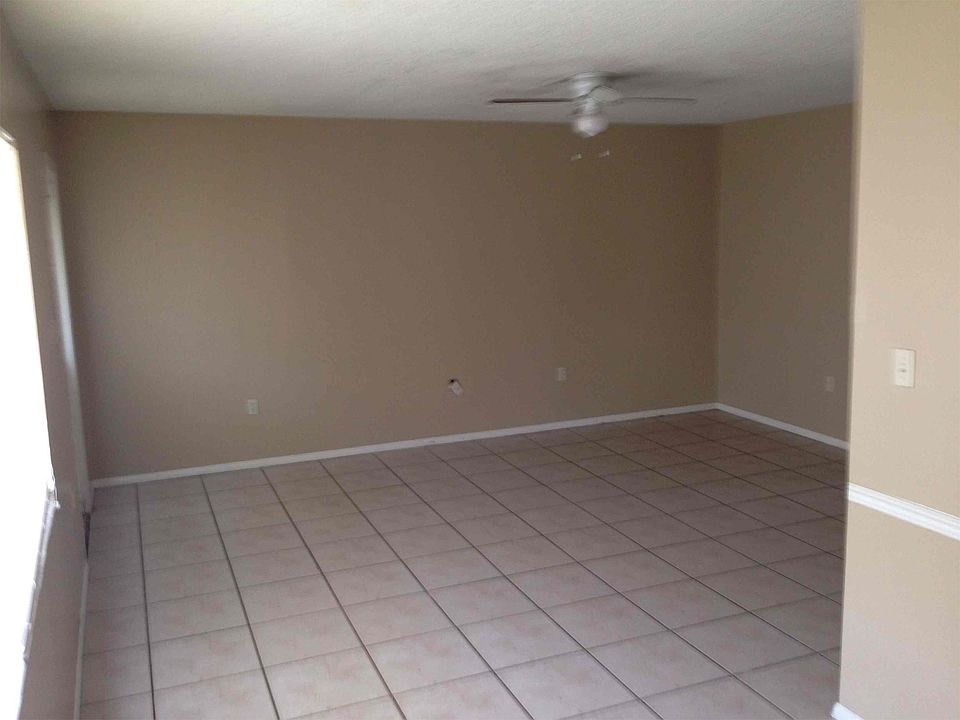 2nd image of 1446 W Holden Ave APT D