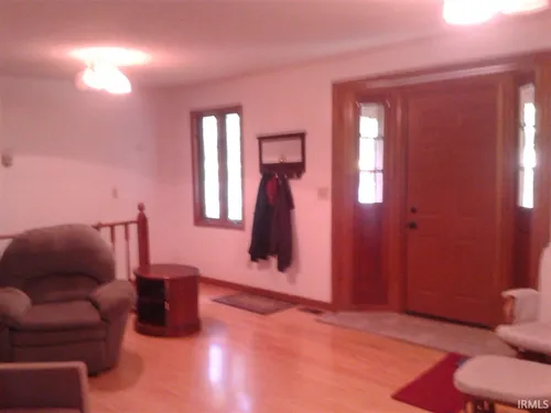 4035 N Hinkle Rd Photo 1