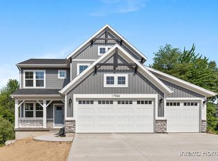 17944 Arbor Tree Dr #27, Spring Lake, MI 49456