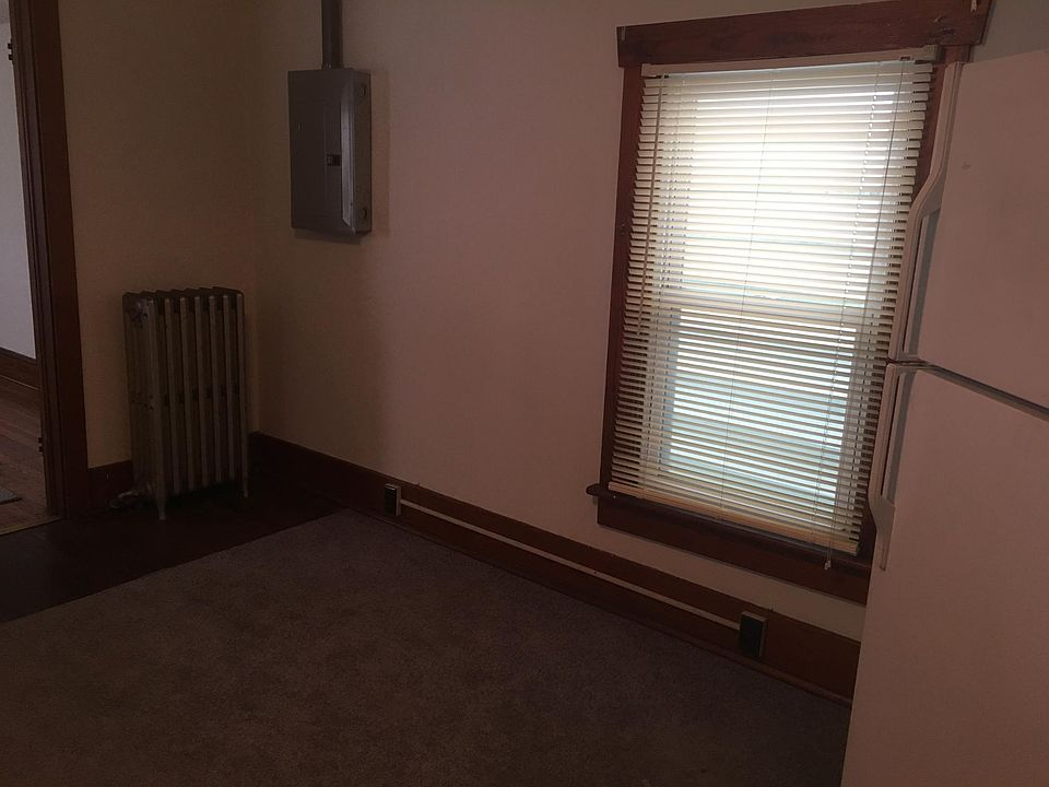 2nd image of 535 Queen St APT 1