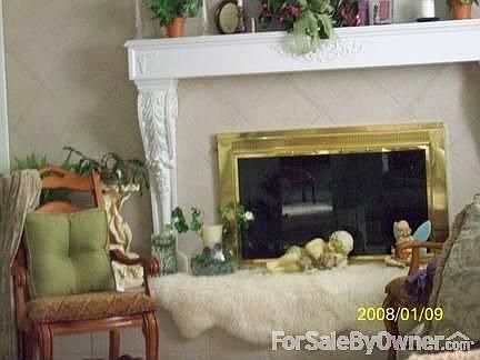 2nd image of 100 Hickory Ln