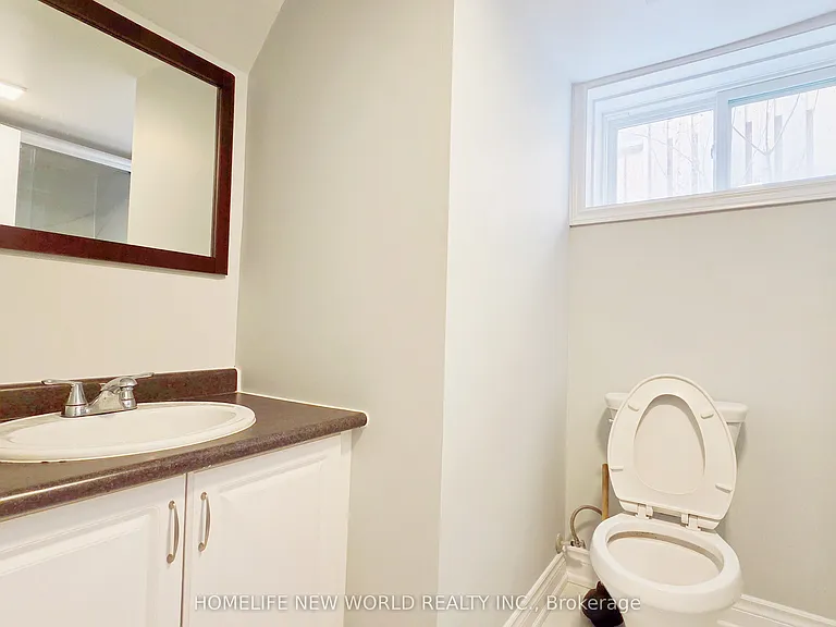 531 Ritson Rd N #1 — Photo 16