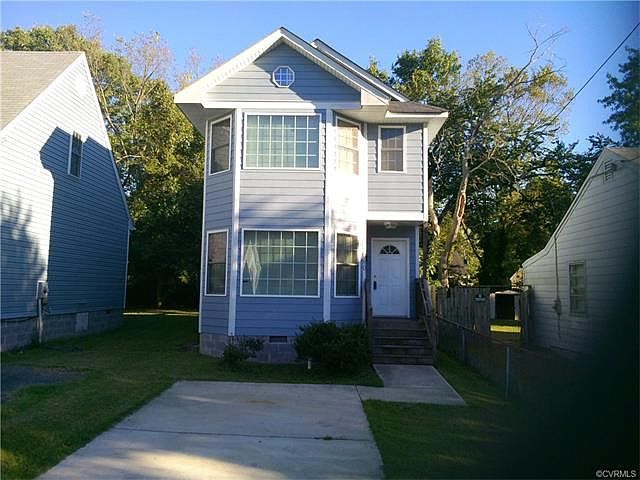 1st image of 1060 7th St