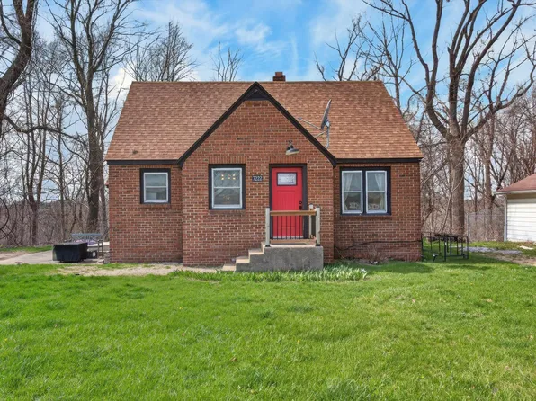 7222 Red Arrow Hwy, Stevensville, MI 49127