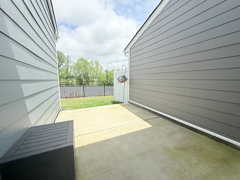 130 Stella Ln #C — Photo 24