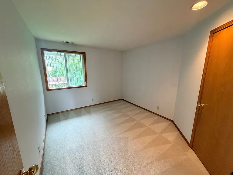 1835 NE 56th Ave — Photo 14