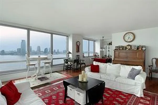 Rented by Douglas Elliman | media 19