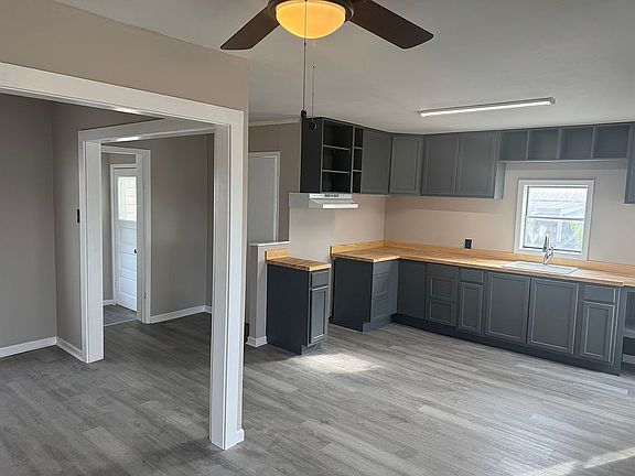 4th image of 501 Meeker Rd