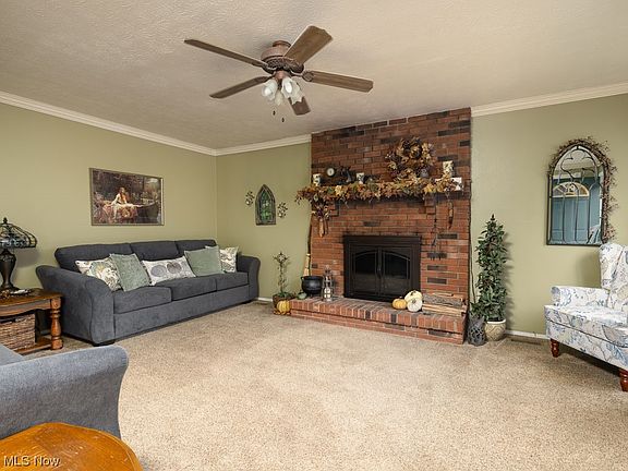 2nd image of 36256 N Riverview Dr
