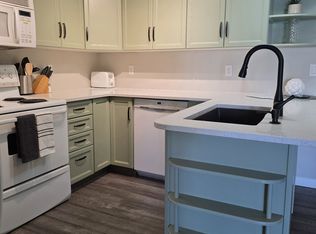 260 Duston St #114, Red Deer, AB T4R 3G5