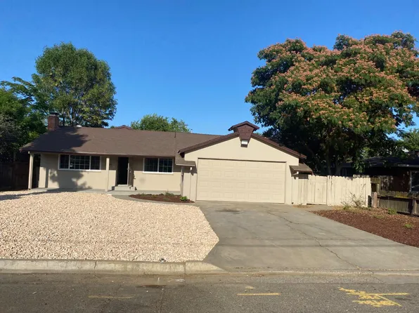 492 Elm Ave, Gustine, CA 95322