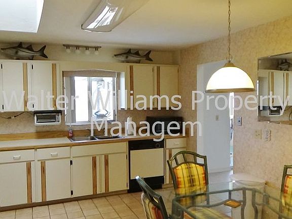 4th image of 37 Sand Dollar Dr