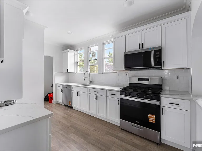 7420 4th Ave #2 — Photo 5