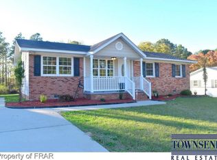 658 Woodburn Dr, Fayetteville, NC 28311