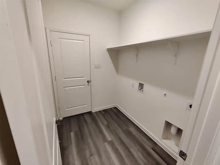 10356 Holycross Ln — Photo 27