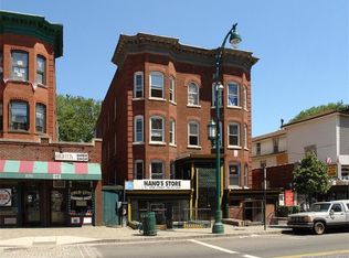 866 Park St, Hartford, CT 06106