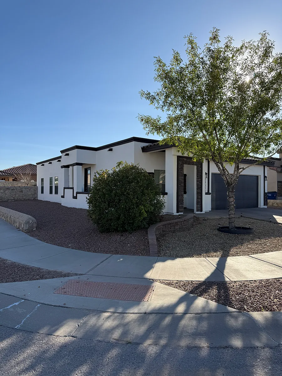Building Photo - 14636 Hunters Grove Ave