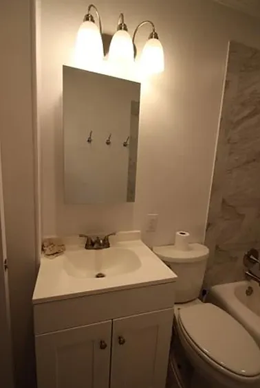 3824 Anderson Ave — Photo 2