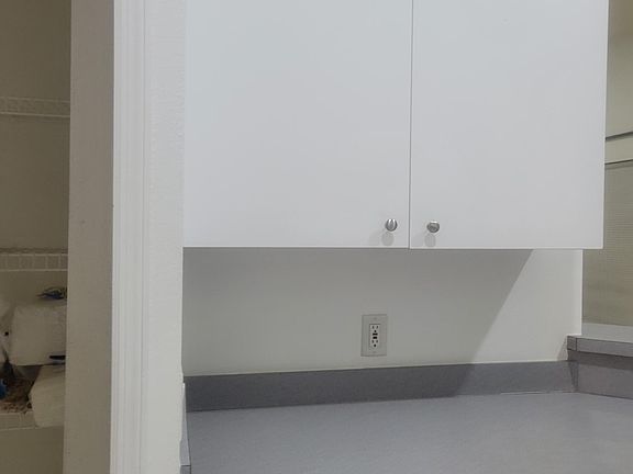 3rd image of 1781 Belspring Ave