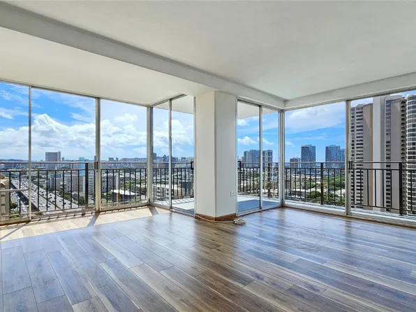 1415 Victoria St APT 1514, Honolulu, HI 96822