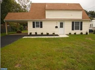 85 Ivy Hill Rd, Levittown, PA 19057