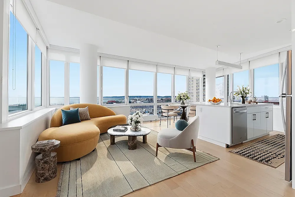 1 Ocean Dr — Photo 1