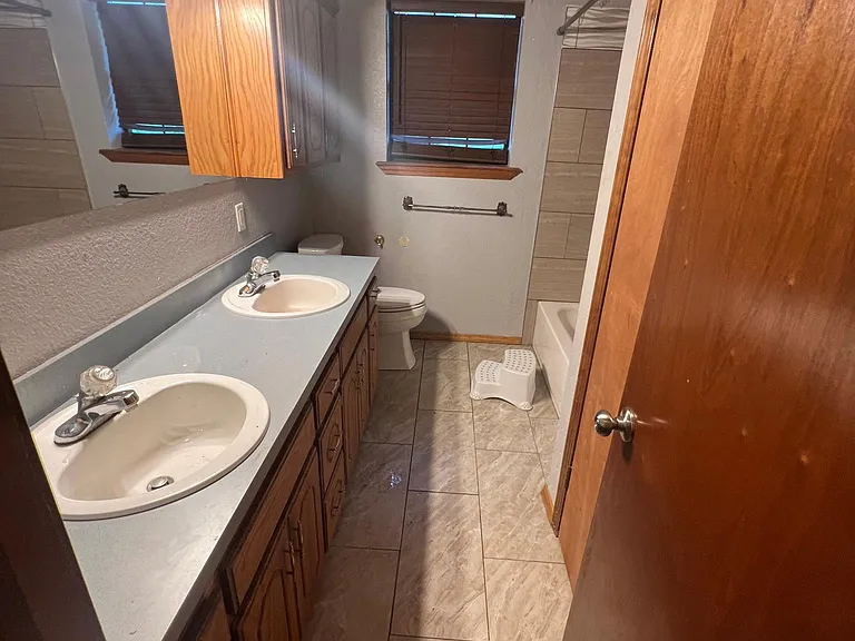 25963 May Ave — Photo 9