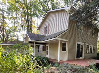 2513 J Maddy Pkwy, Interlochen, MI 49643