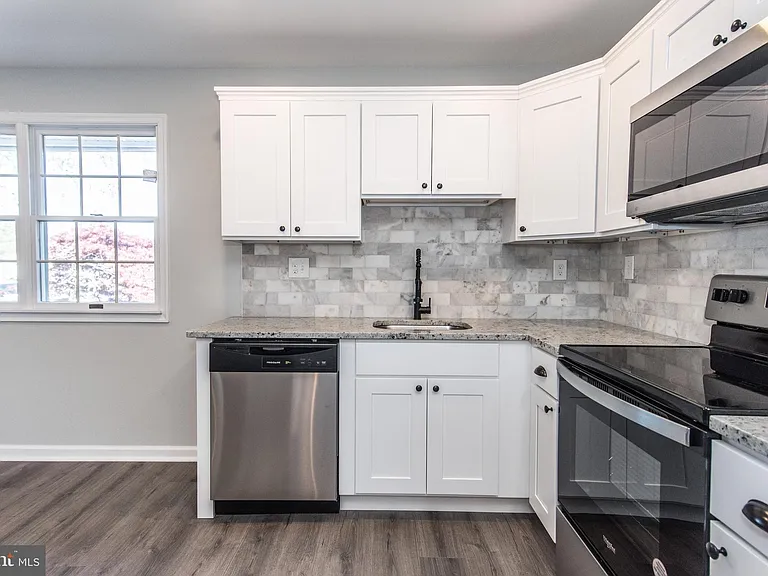 30 Primrose Ln — Photo 11