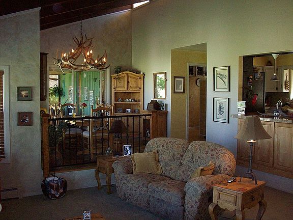 3rd image of 498 Tiara Dr