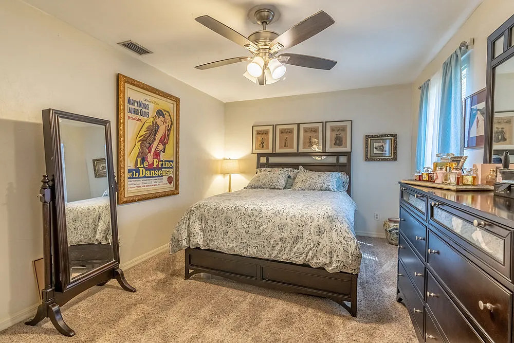 1 bed, 1159 sqft, $1,900 — Photo 3