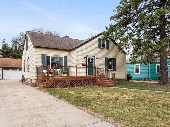 1250 5th St N, Fargo, ND 58102
