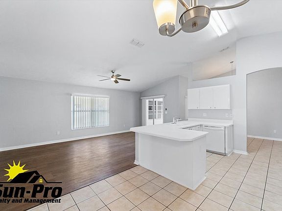 4th image of 3778 Grove View Ln