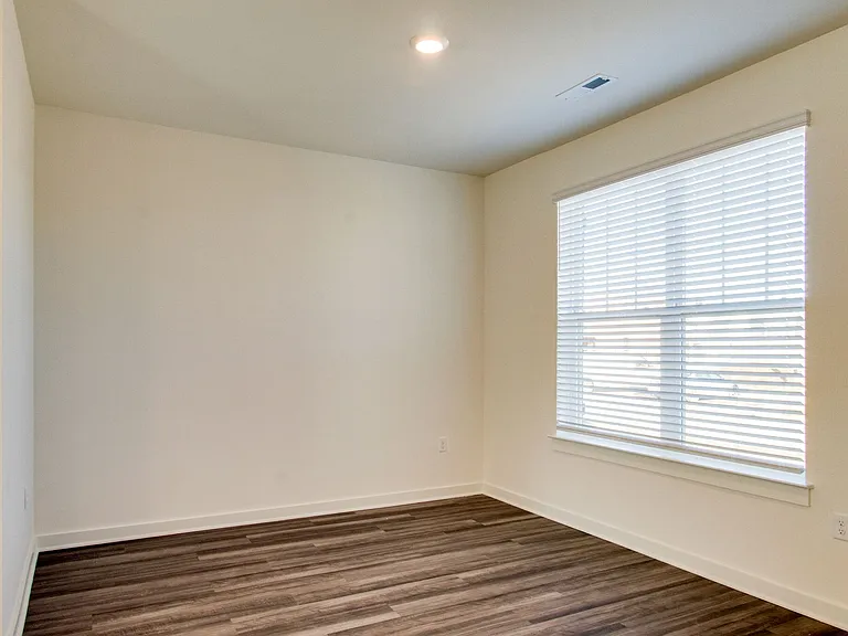 1703 Frodo Way — Photo 9