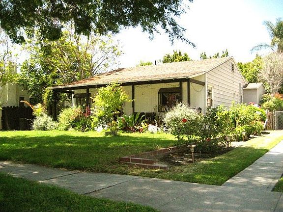 5th image of 5915 Troost Ave