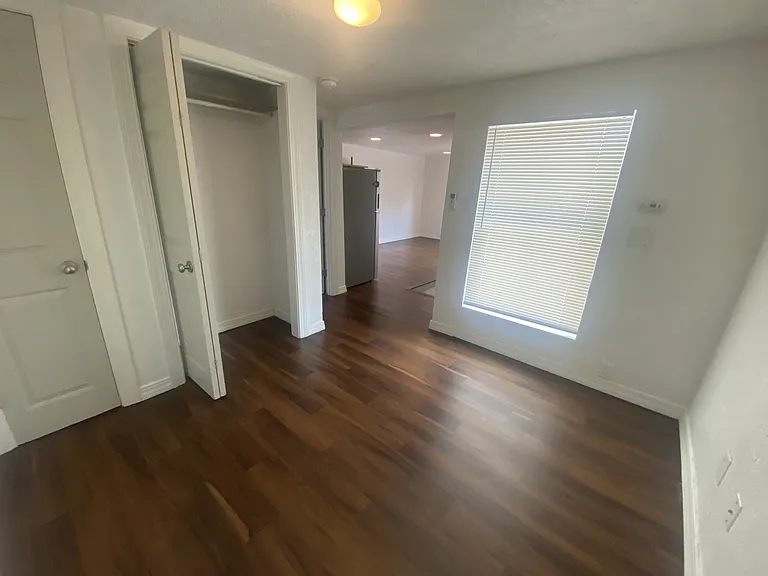 515 E Main St #1/2 — Photo 6