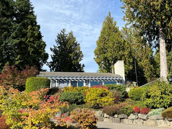 220 Montgomery Ln, Port Ludlow, WA 98365