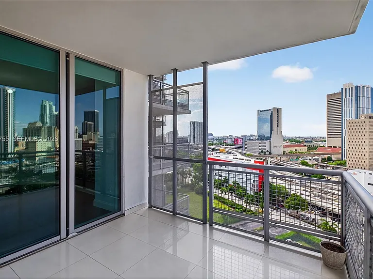 350 S Miami Ave #1705 — Photo 38