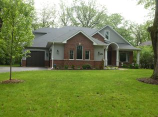 67 Hickory Ln, Lincolnshire, IL