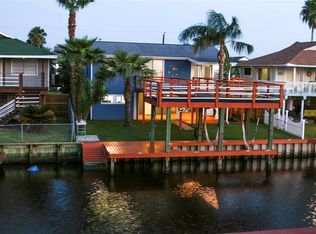 314 Ling St, Bayou Vista, TX 77563