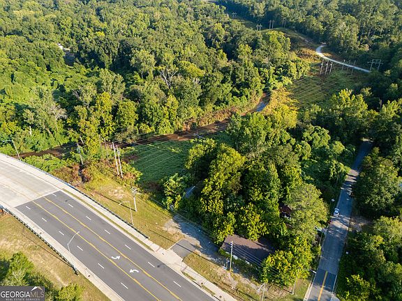 5th image of 1762 Jeffersonville Rd
