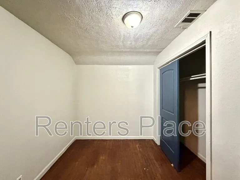 4308 E 4th Pl — Photo 11