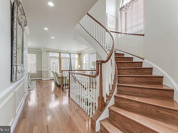 5th image of 113 Herndon Mill Cir