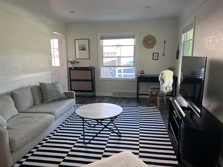 506 Chippewa St — Photo 4