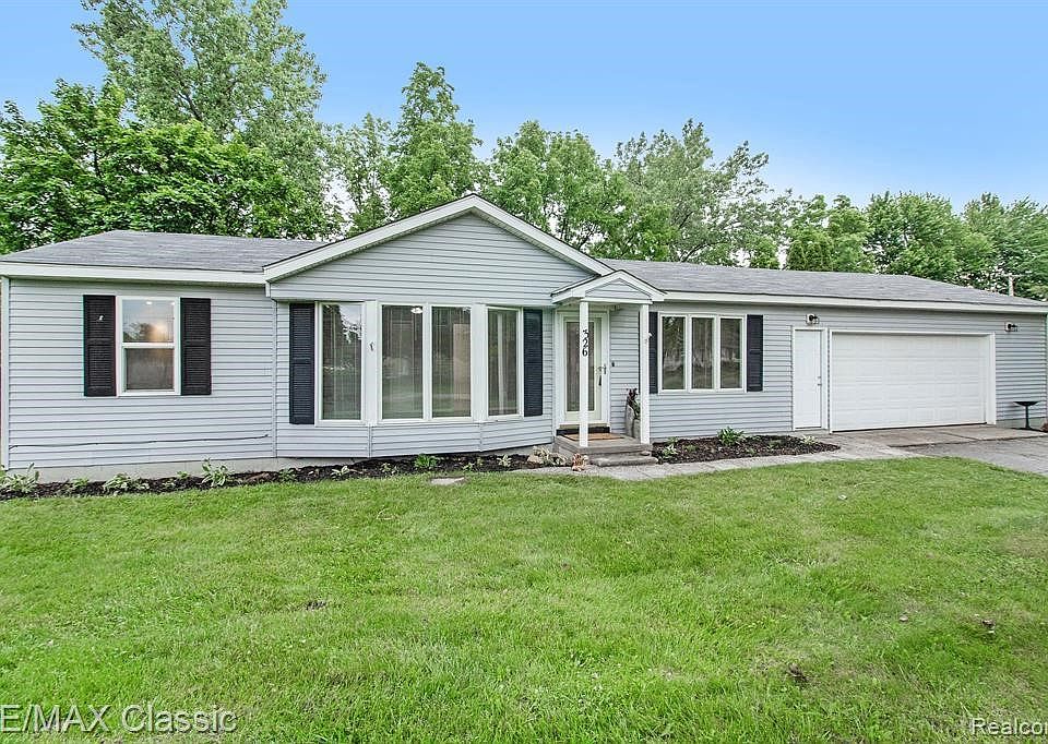 1st image of 326 Cedar River Dr