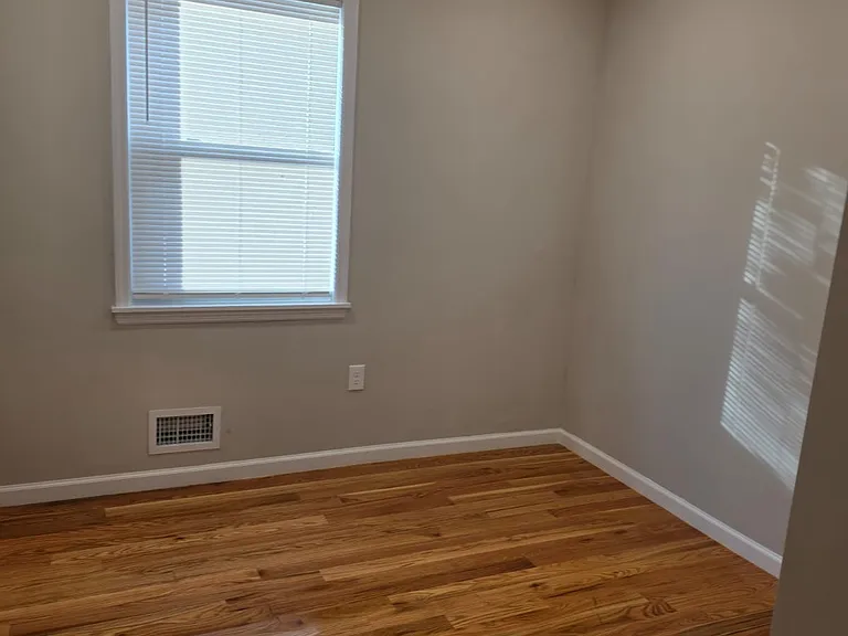 115-24 204th St #1 — Photo 7