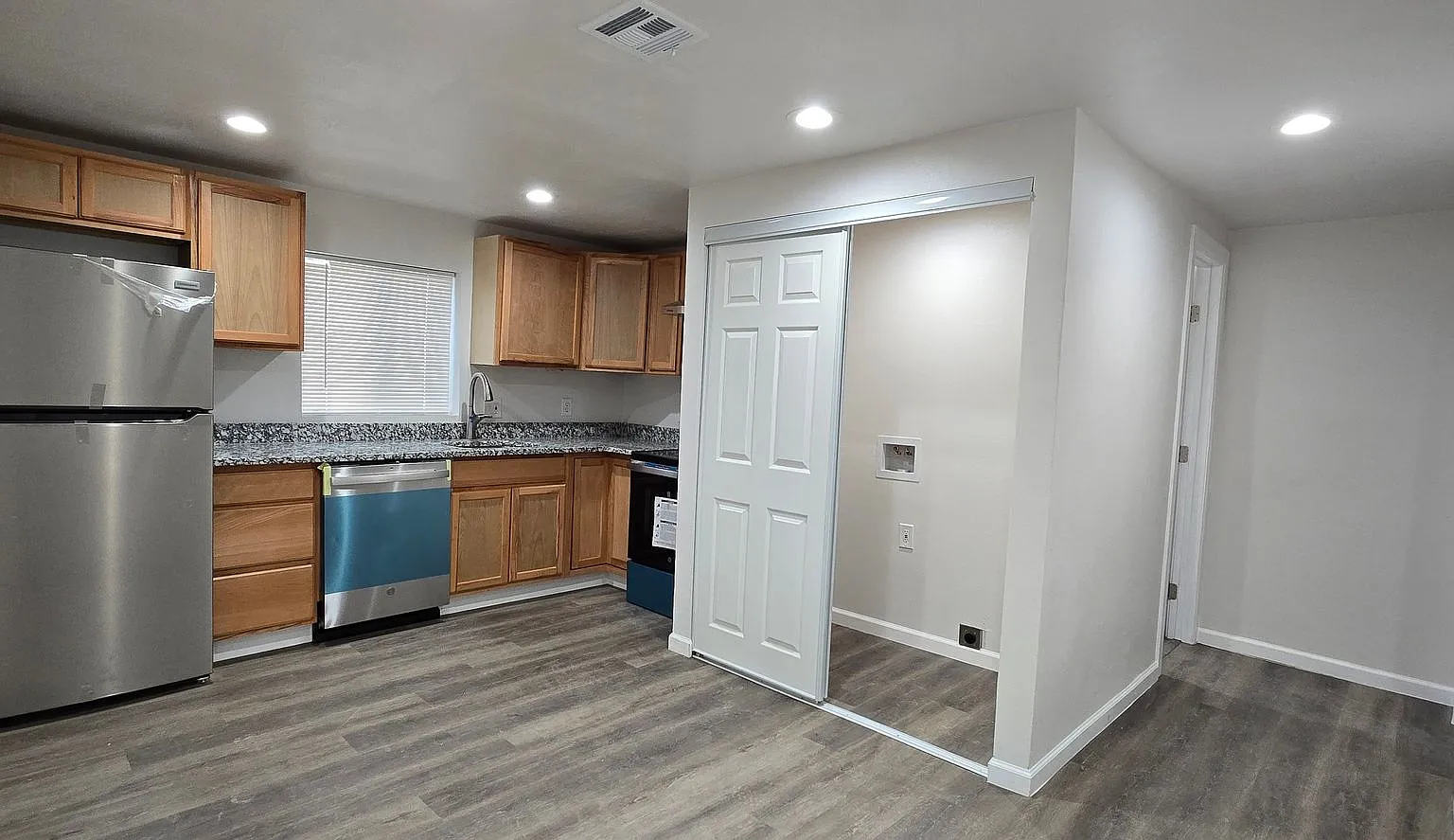 Clems Road Apartments — Photo 4
