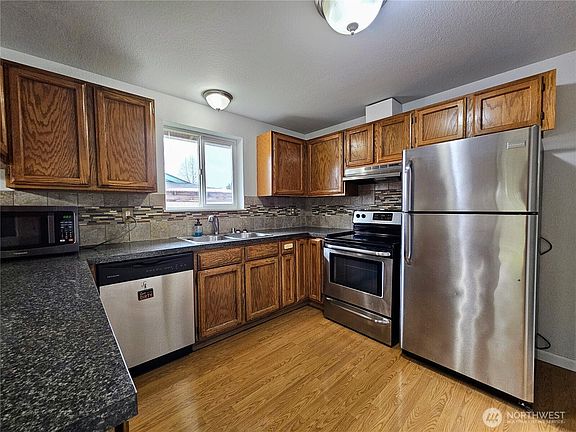 4th image of 21707 49th Avenue Ct E